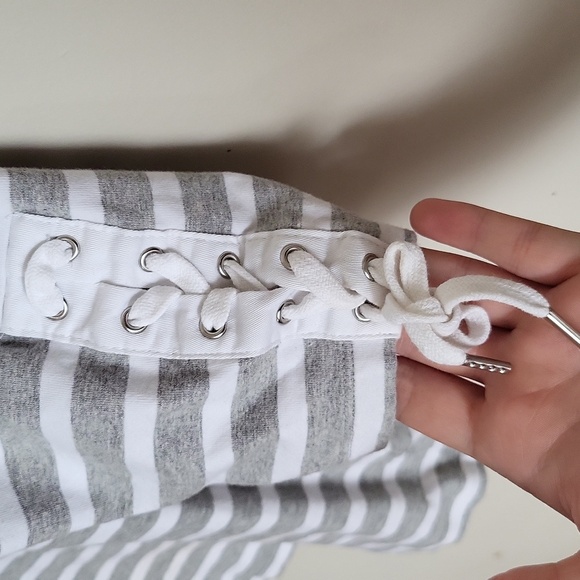 Elegant White and Gray Striped Sweater by Week-End Wear by Coco Y Club Neverworn - Picture 3 of 4